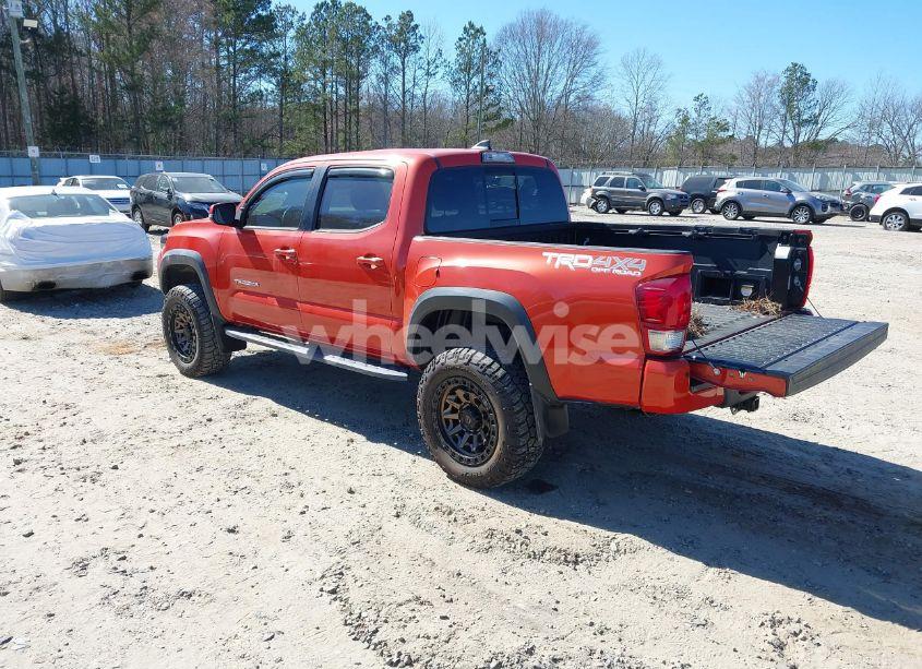 Photo 3 of 2017 Toyota Tacoma TRD OFF ROAD (VIN 5TFCZ5AN3HX070895)