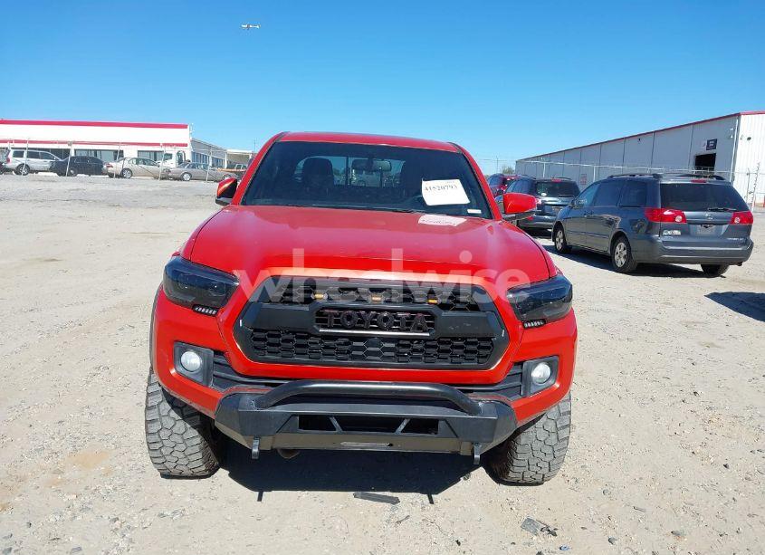 Photo 6 of 2017 Toyota Tacoma TRD OFF ROAD (VIN 5TFCZ5AN3HX070895)