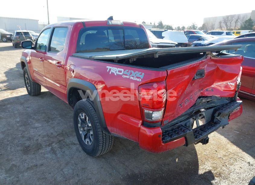 Photo 3 of 2017 Toyota Tacoma TRD OFF ROAD (VIN 5TFCZ5AN3HX080276)