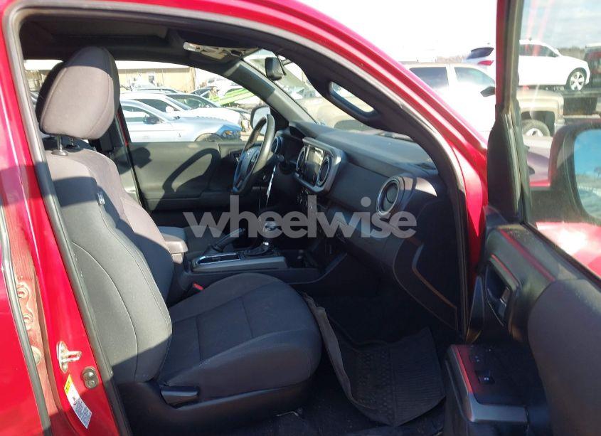 Photo 5 of 2017 Toyota Tacoma TRD OFF ROAD (VIN 5TFCZ5AN3HX080276)