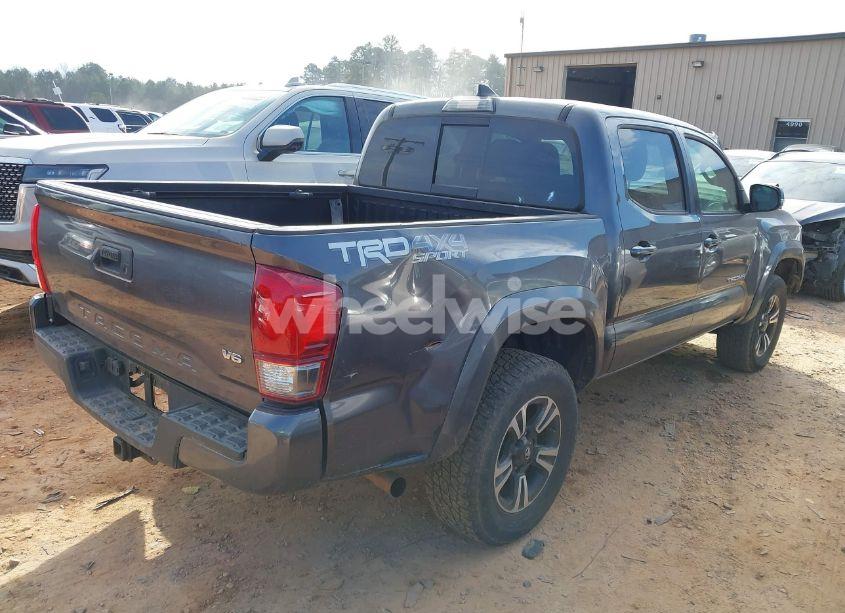 Photo 4 of 2017 Toyota Tacoma TRD SPORT (VIN 5TFCZ5AN3HX098423)