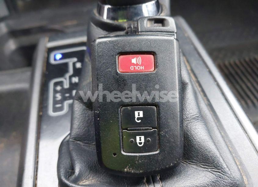 Photo 11 of 2018 Toyota Tacoma TRD OFF ROAD (VIN 5TFCZ5AN3JX138568)