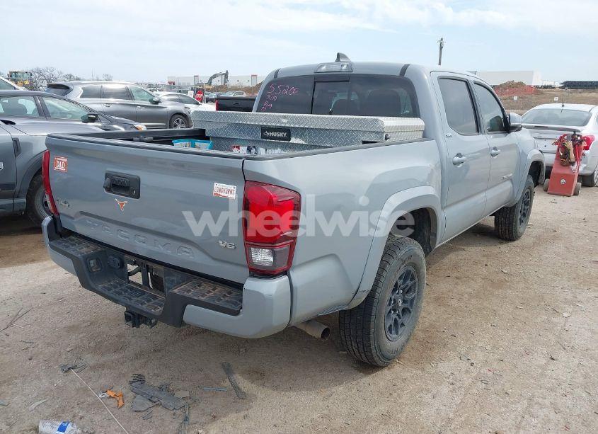 Photo 4 of 2021 Toyota Tacoma SR5 V6 (VIN 5TFCZ5AN3MX260853)