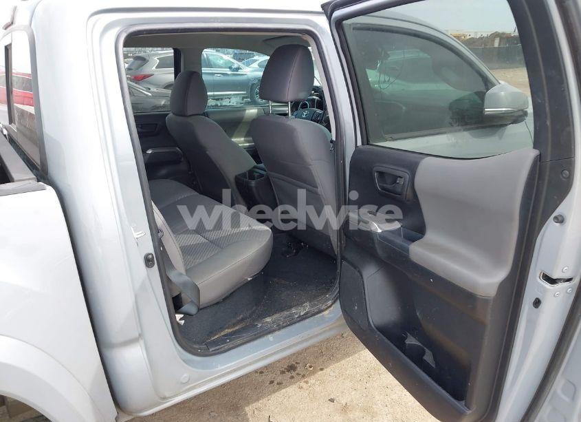 Photo 8 of 2021 Toyota Tacoma SR5 V6 (VIN 5TFCZ5AN3MX260853)