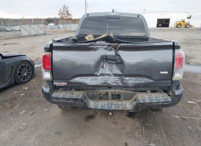 Photo 16 of 2021 Toyota Tacoma TRD OFF-ROAD (VIN 5TFCZ5AN3MX264224)