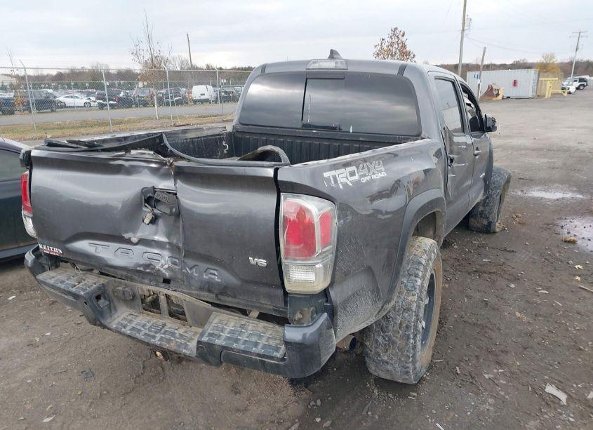 Photo 6 of 2021 Toyota Tacoma TRD OFF-ROAD (VIN 5TFCZ5AN3MX264224)