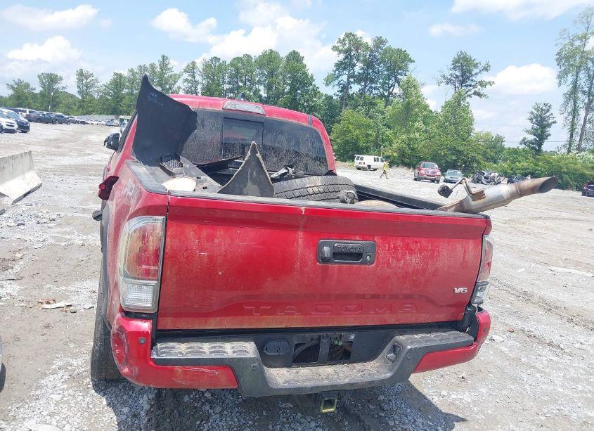 Photo 16 of 2021 Toyota Tacoma TRD OFF-ROAD (VIN 5TFCZ5AN3MX269388)