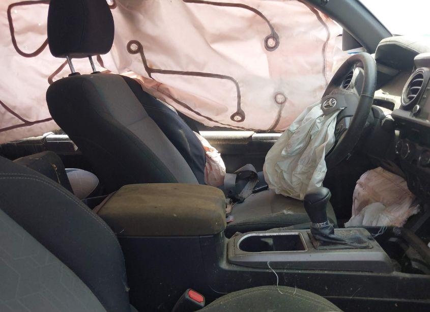 Photo 5 of 2021 Toyota Tacoma TRD OFF-ROAD (VIN 5TFCZ5AN3MX269388)