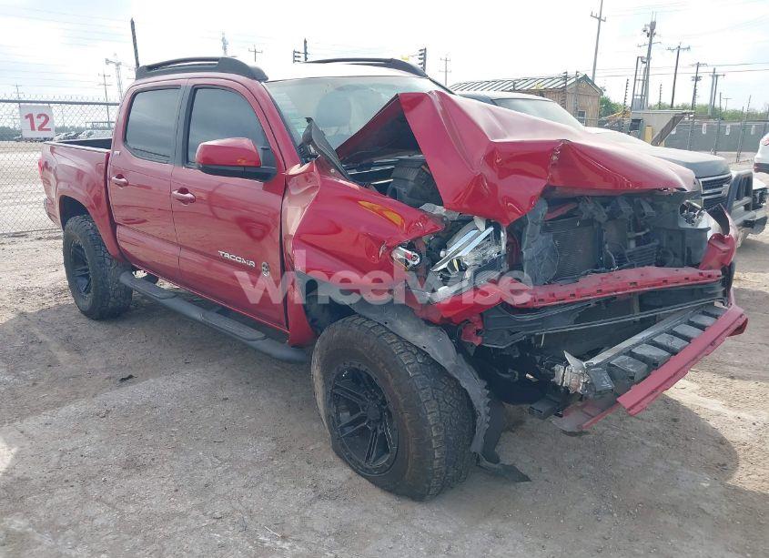 2016 Toyota Tacoma SR5 V6 (VIN 5TFCZ5AN4GX003317) main photo