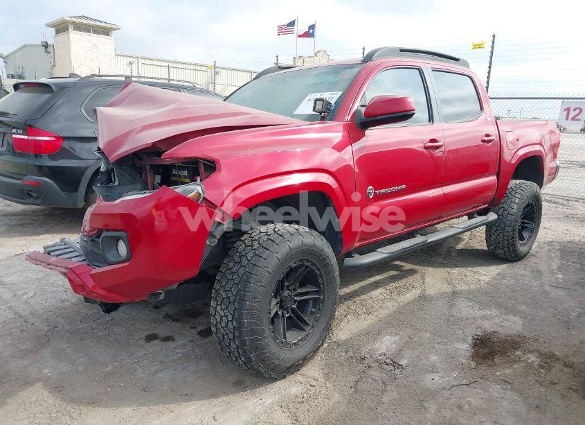 Photo 2 of 2016 Toyota Tacoma SR5 V6 (VIN 5TFCZ5AN4GX003317)