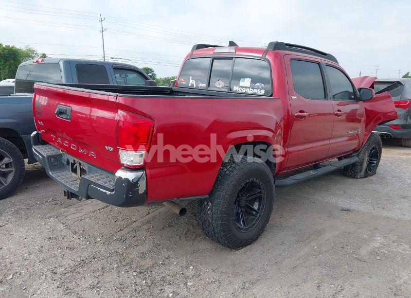 Photo 4 of 2016 Toyota Tacoma SR5 V6 (VIN 5TFCZ5AN4GX003317)