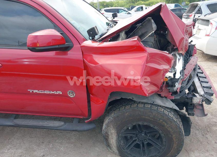 Photo 6 of 2016 Toyota Tacoma SR5 V6 (VIN 5TFCZ5AN4GX003317)