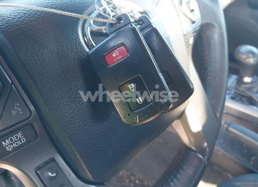 Photo 11 of 2017 Toyota Tacoma TRD SPORT (VIN 5TFCZ5AN4HX050932)