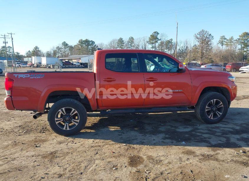 Photo 13 of 2017 Toyota Tacoma TRD SPORT (VIN 5TFCZ5AN4HX050932)