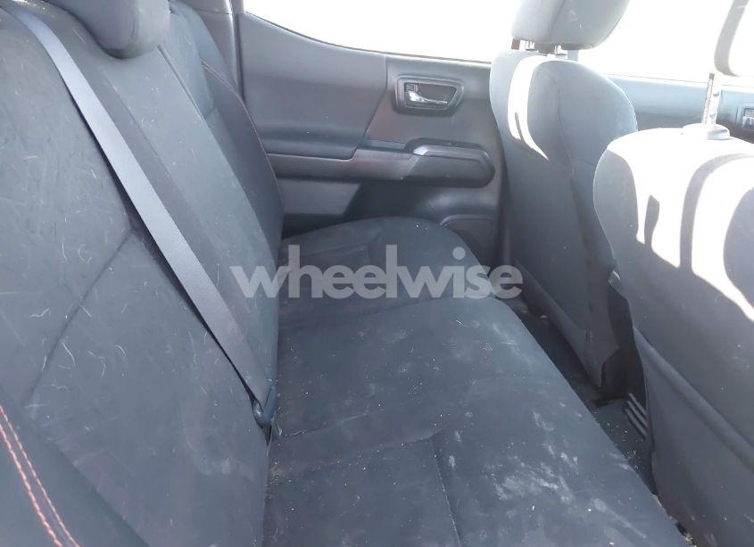 Photo 8 of 2017 Toyota Tacoma TRD SPORT (VIN 5TFCZ5AN4HX050932)