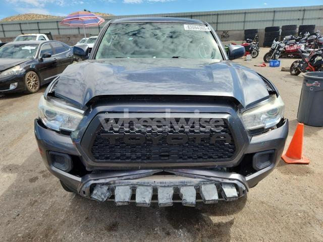 Photo 2 of 2017 TOYOTA TACOMA DOUBLE CAB N/A (VIN 5TFCZ5AN4HX065382)