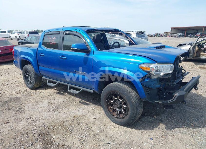 2017 Toyota Tacoma TRD SPORT (VIN 5TFCZ5AN4HX065947) main photo