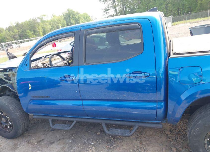 Photo 15 of 2017 Toyota Tacoma TRD SPORT (VIN 5TFCZ5AN4HX065947)