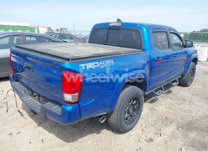 Photo 4 of 2017 Toyota Tacoma TRD SPORT (VIN 5TFCZ5AN4HX065947)