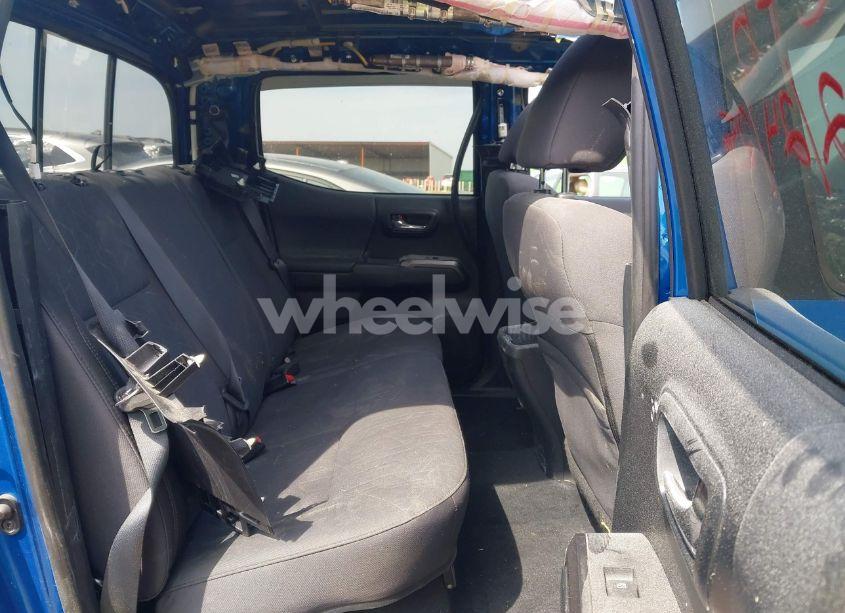 Photo 8 of 2017 Toyota Tacoma TRD SPORT (VIN 5TFCZ5AN4HX065947)