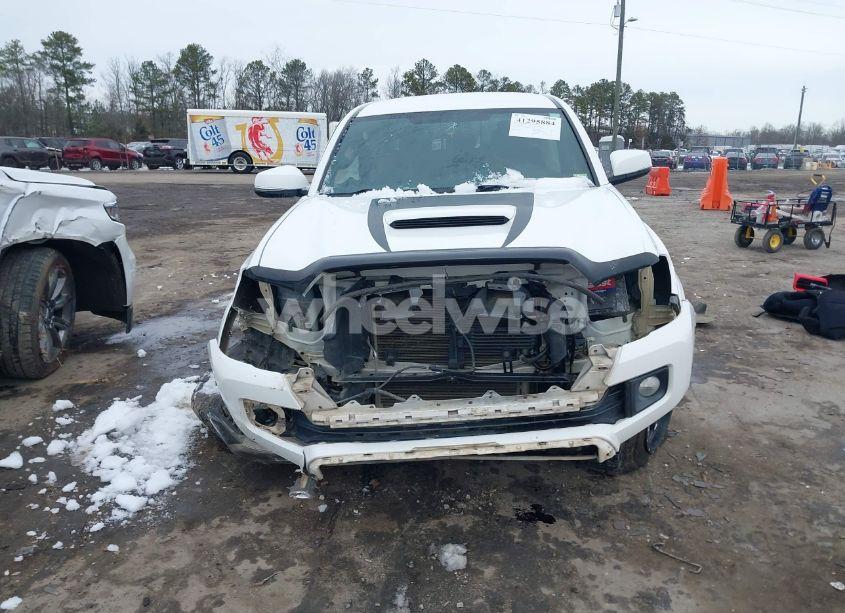 Photo 12 of 2017 Toyota Tacoma TRD SPORT (VIN 5TFCZ5AN4HX078343)