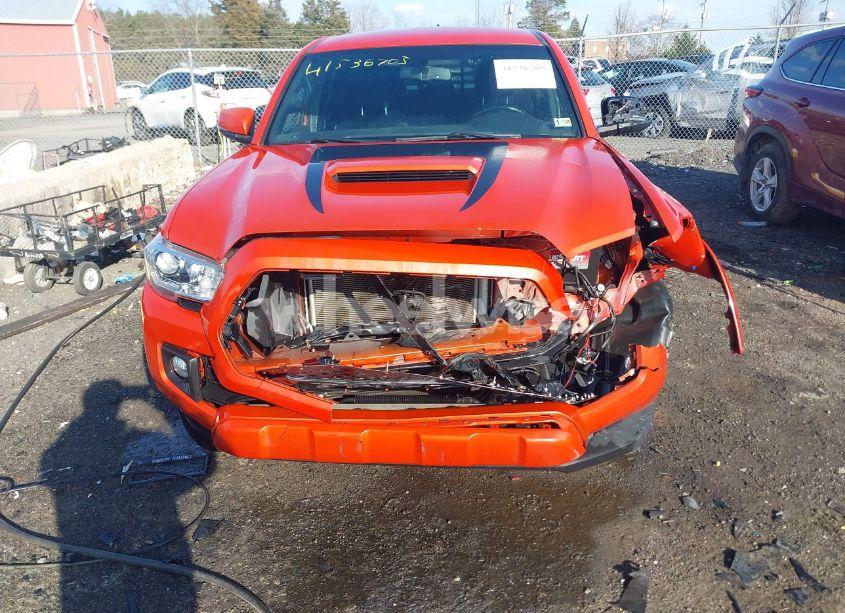 Photo 13 of 2017 Toyota Tacoma TRD SPORT (VIN 5TFCZ5AN4HX093022)