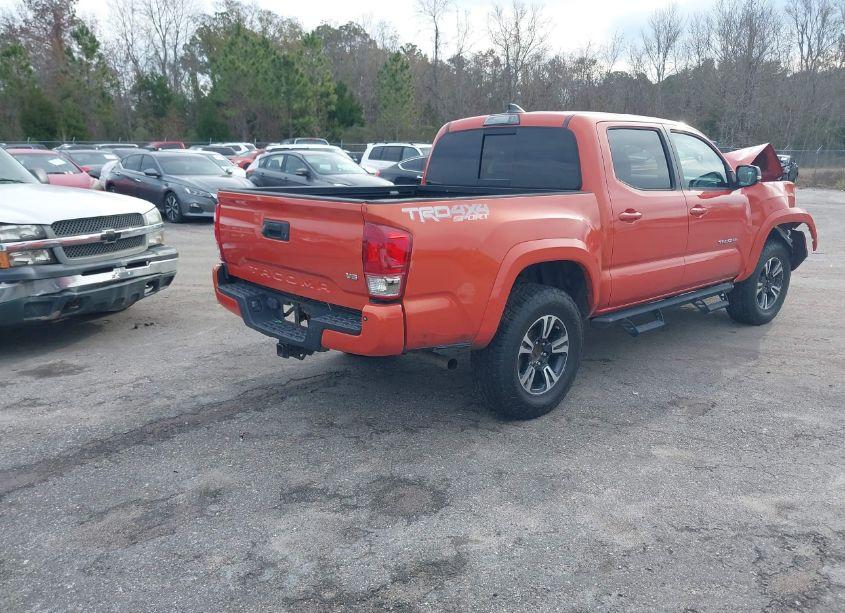 Photo 4 of 2017 Toyota Tacoma TRD SPORT (VIN 5TFCZ5AN4HX094249)