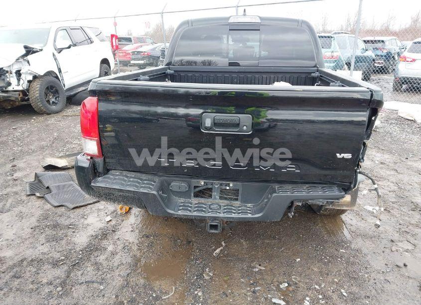 Photo 17 of 2017 Toyota Tacoma TRD SPORT (VIN 5TFCZ5AN4HX112457)