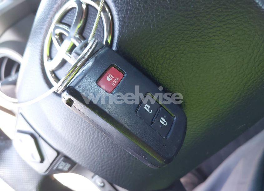 Photo 11 of 2018 Toyota Tacoma TRD OFF ROAD (VIN 5TFCZ5AN4JX126087)