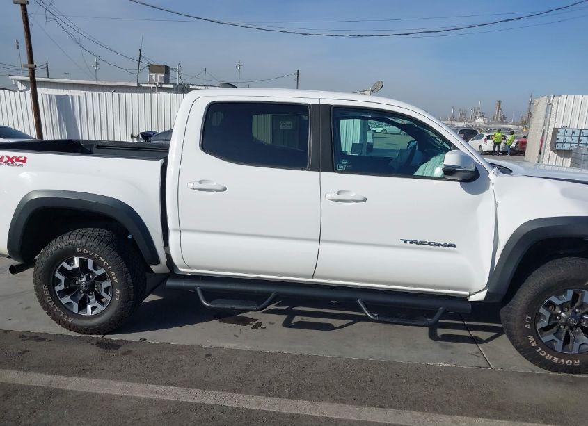 Photo 13 of 2020 Toyota Tacoma TRD OFF-ROAD (VIN 5TFCZ5AN4LX227116)