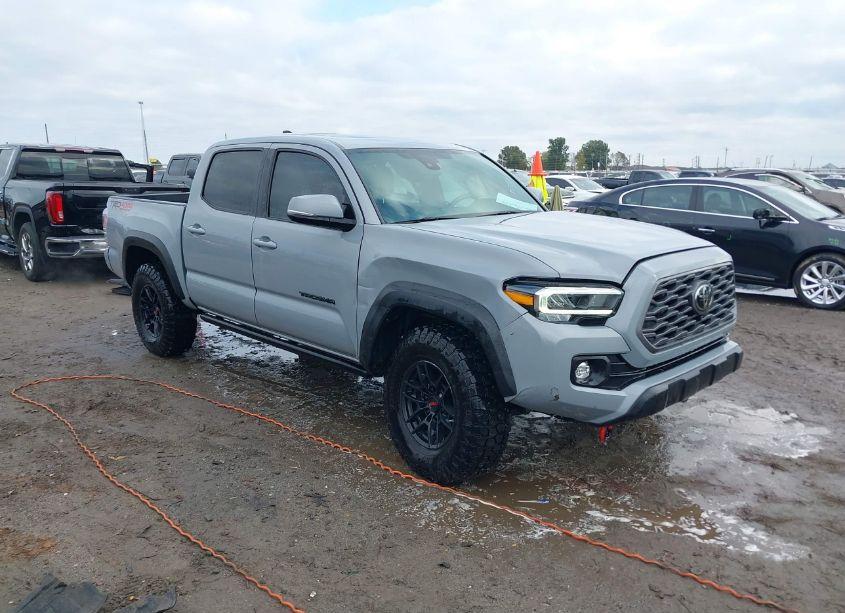 2021 Toyota Tacoma TRD OFF-ROAD (VIN 5TFCZ5AN4MX254155) main photo
