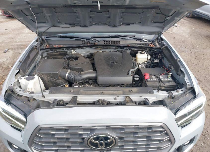 Photo 10 of 2021 Toyota Tacoma TRD OFF-ROAD (VIN 5TFCZ5AN4MX254155)