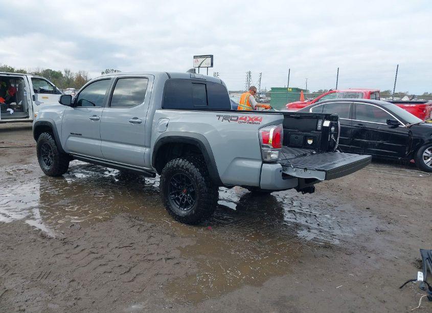 Photo 3 of 2021 Toyota Tacoma TRD OFF-ROAD (VIN 5TFCZ5AN4MX254155)