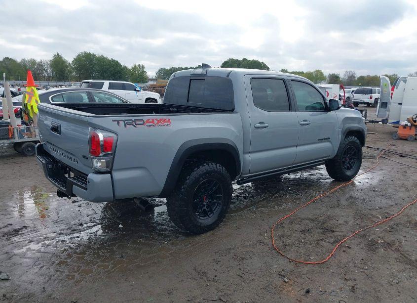 Photo 4 of 2021 Toyota Tacoma TRD OFF-ROAD (VIN 5TFCZ5AN4MX254155)