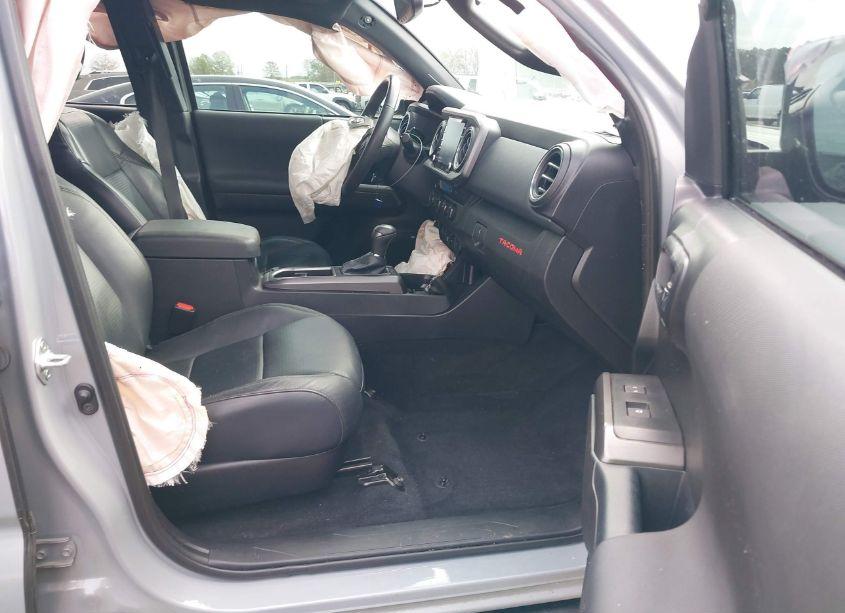 Photo 5 of 2021 Toyota Tacoma TRD OFF-ROAD (VIN 5TFCZ5AN4MX254155)