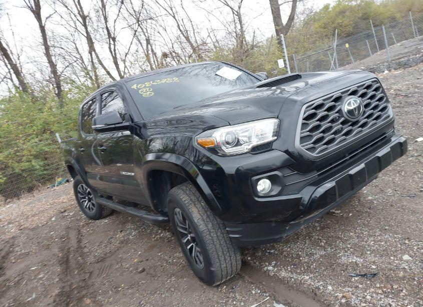 2021 Toyota Tacoma TRD SPORT (VIN 5TFCZ5AN4MX260764) main photo