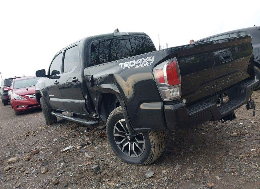 Photo 3 of 2021 Toyota Tacoma TRD SPORT (VIN 5TFCZ5AN4MX260764)