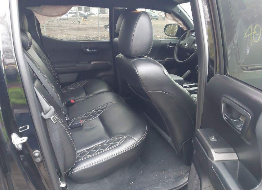 Photo 8 of 2021 Toyota Tacoma TRD SPORT (VIN 5TFCZ5AN4MX260764)