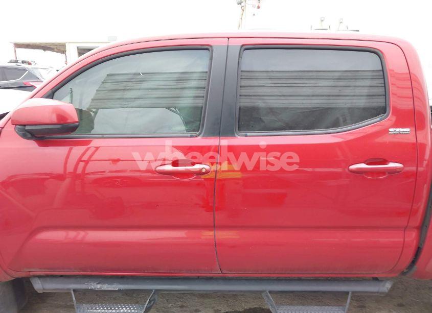 Photo 14 of 2017 Toyota Tacoma SR5 V6 (VIN 5TFCZ5AN5HX078559)