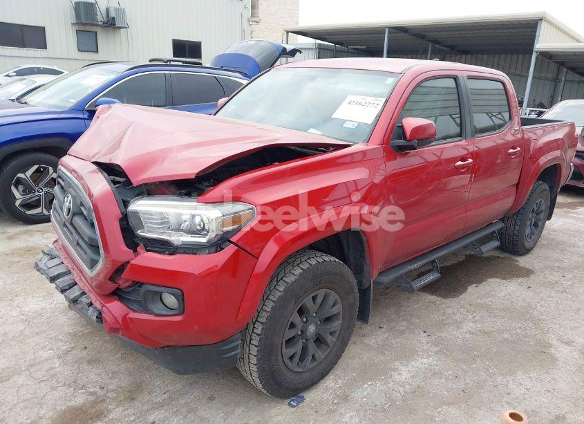 Photo 2 of 2017 Toyota Tacoma SR5 V6 (VIN 5TFCZ5AN5HX078559)