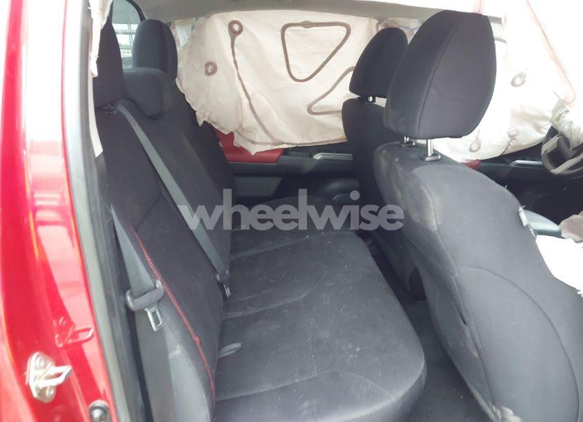 Photo 8 of 2017 Toyota Tacoma SR5 V6 (VIN 5TFCZ5AN5HX078559)