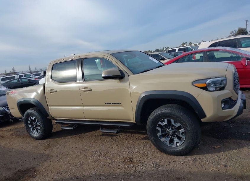 Photo 13 of 2020 Toyota Tacoma TRD OFF-ROAD (VIN 5TFCZ5AN5LX220630)
