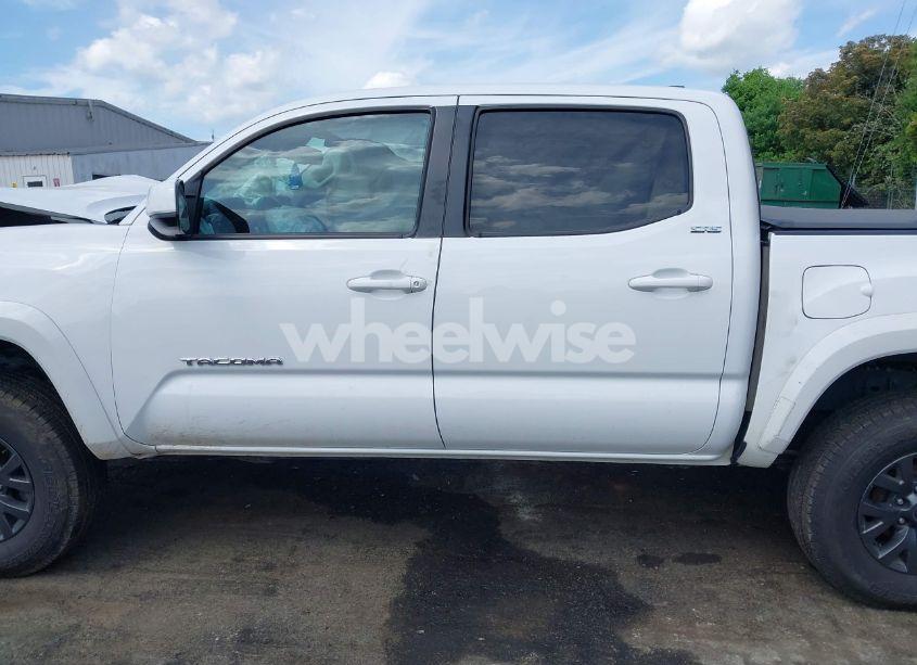 Photo 14 of 2021 Toyota Tacoma SR5 V6 (VIN 5TFCZ5AN5MX265181)