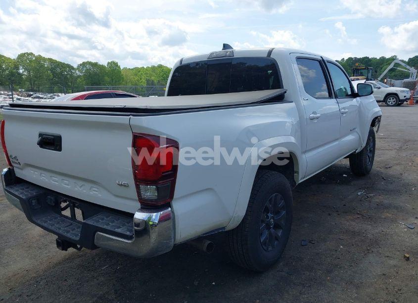 Photo 4 of 2021 Toyota Tacoma SR5 V6 (VIN 5TFCZ5AN5MX265181)