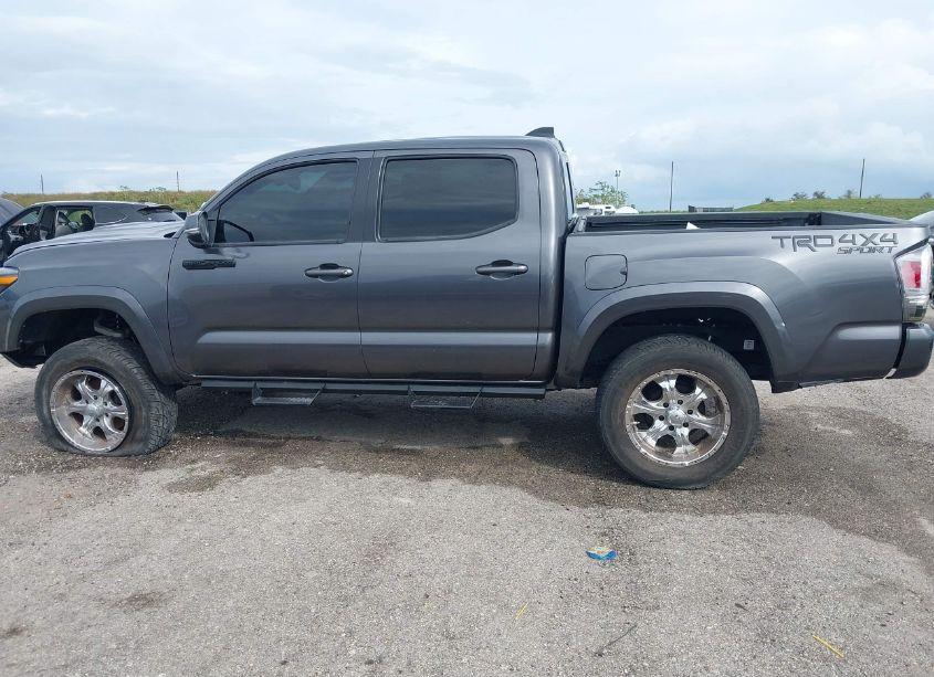 Photo 14 of 2021 Toyota Tacoma TRD SPORT (VIN 5TFCZ5AN5MX275287)