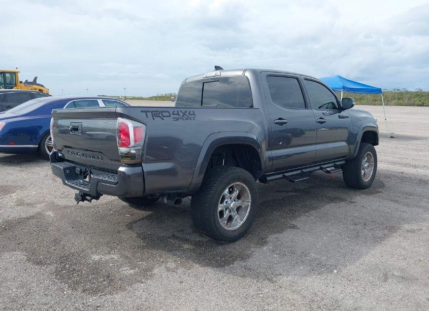 Photo 4 of 2021 Toyota Tacoma TRD SPORT (VIN 5TFCZ5AN5MX275287)
