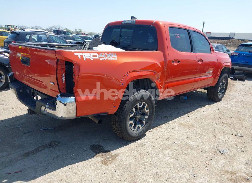 Photo 4 of 2016 Toyota Tacoma TRD OFF ROAD (VIN 5TFCZ5AN6GX009345)