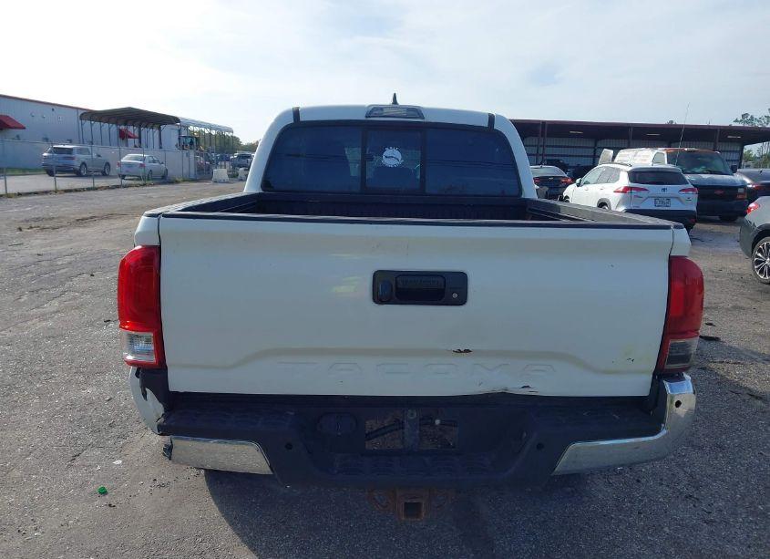 Photo 15 of 2016 Toyota Tacoma TRD SPORT (VIN 5TFCZ5AN6GX031930)