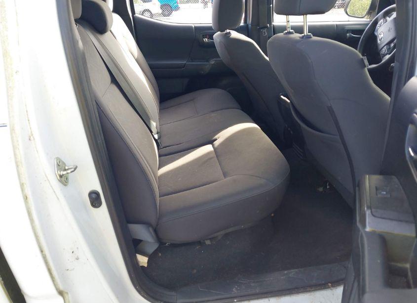 Photo 8 of 2016 Toyota Tacoma TRD SPORT (VIN 5TFCZ5AN6GX031930)