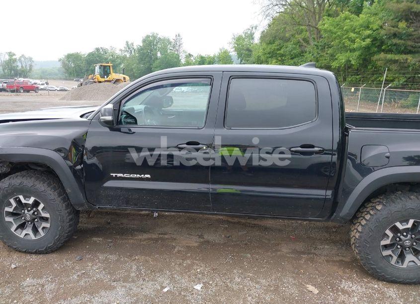 Photo 15 of 2016 Toyota Tacoma TRD OFF ROAD (VIN 5TFCZ5AN6GX037145)